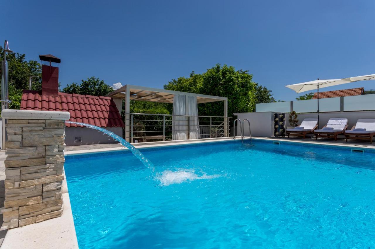 Holiday House Mala Sinj Extérieur photo