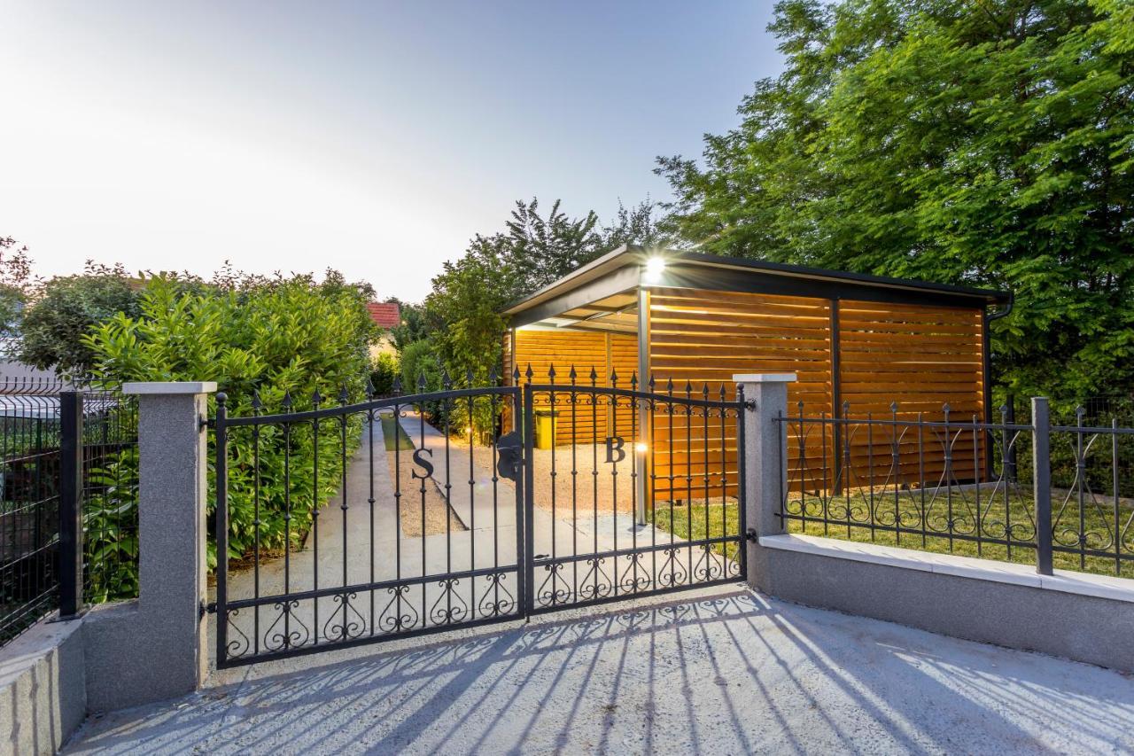 Holiday House Mala Sinj Extérieur photo